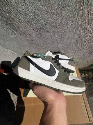 Air Jordan 1 Women Retro-66