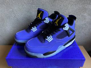 Air Jordan 4 Women Retro